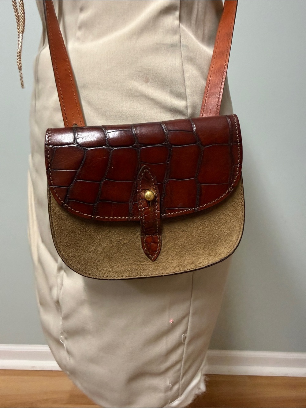 Vintage Trafalgar Brown Croc-Embossed Leather & Tan Suede Convertible Crossbody